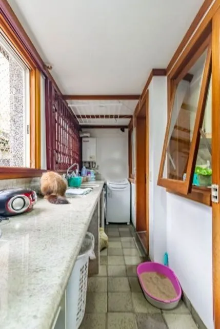 Imagem Cobertura para Venda - 304.71m², 3 dormitórios, sendo 1 suites, 2 vagas - Bela Vista
