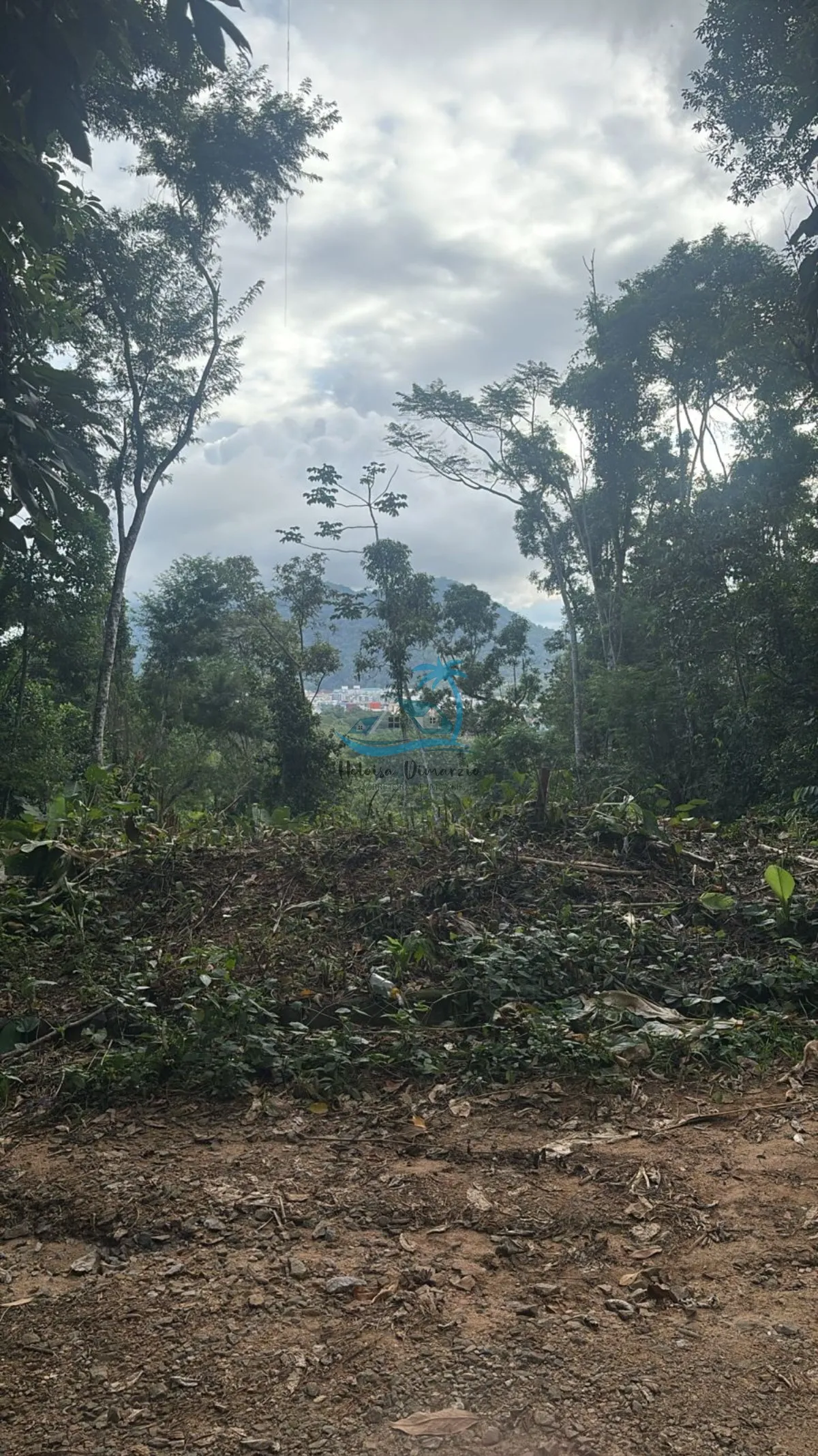 Imagem Excelente terreno com 666m² à venda no Itaguá em Ubatuba