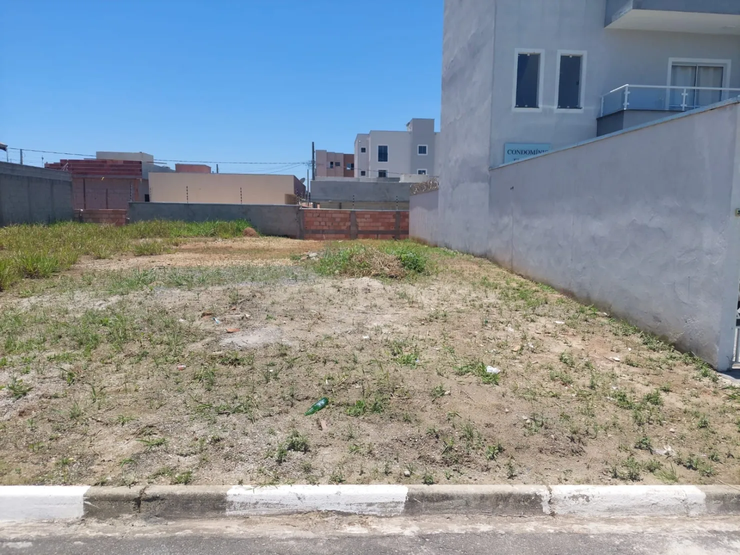 Imagem Terreno à venda 176M², Loteamento Residencial e Comercial Flamboyant, Pindamonhangaba - SP