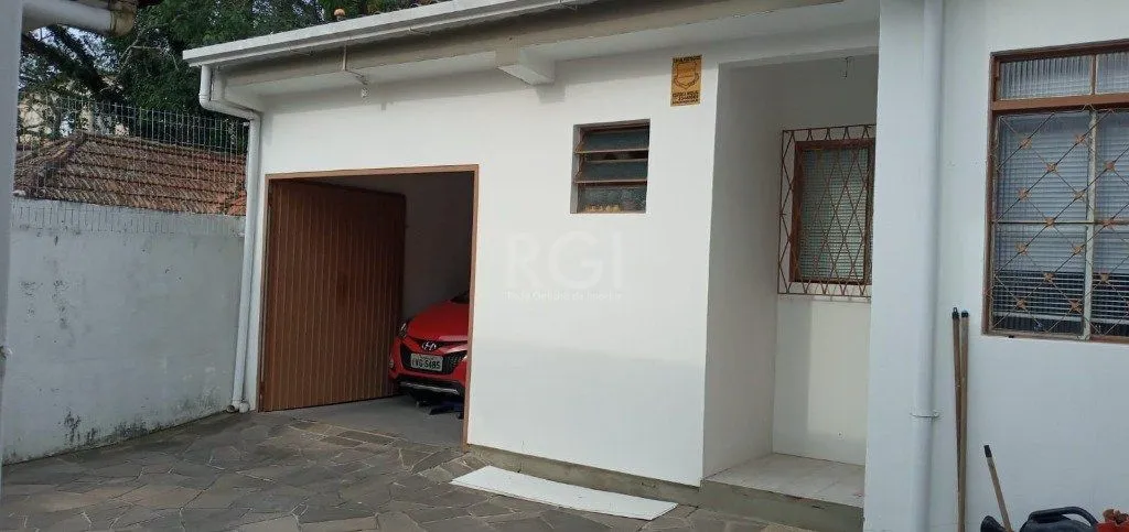 Imagem Casa para Venda - 95m², 2 dormitórios, 3 vagas - Teresópolis