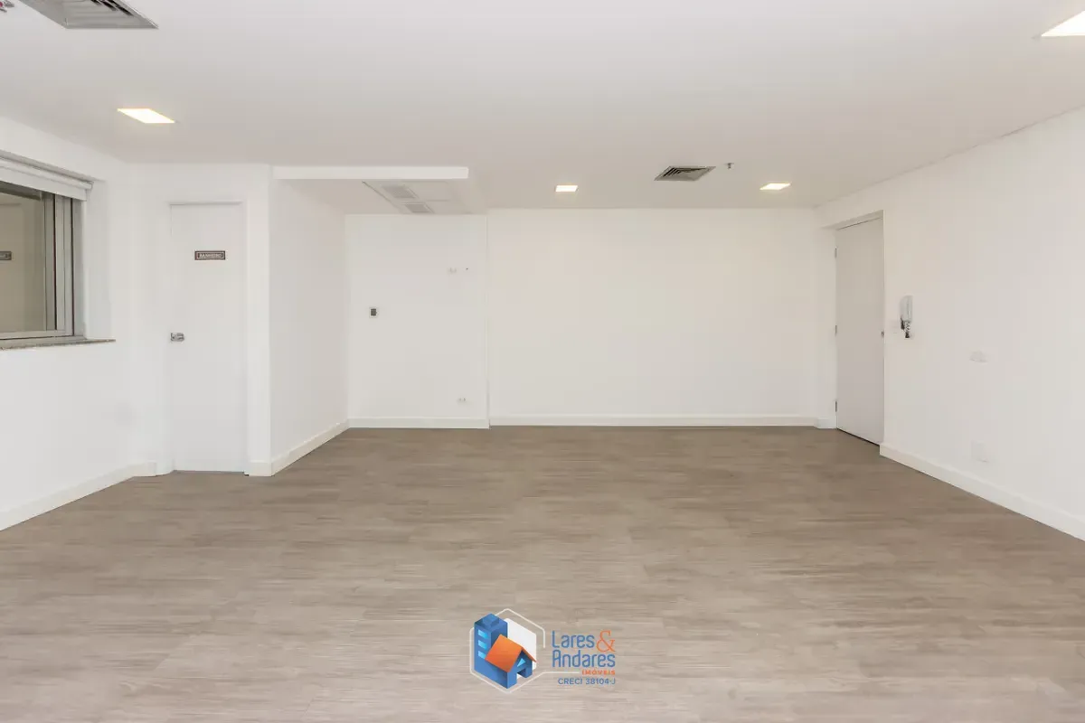 Foto do imóvel Conjunto comercial para venda em Santo Amaro, 70m² em Avenida Adolfo Pinheiro