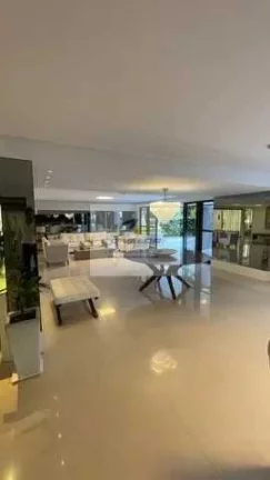 Imagem Vendo Apartamento com 254 m², 4 quartos s/ 2 suítes + DCE, sala p/ 3 ambientes e 4 vagas