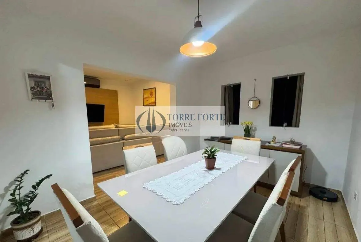 Imagem Linda Casa com 4 dormitorios 3 banheiros 2 vagas em Itaquera.