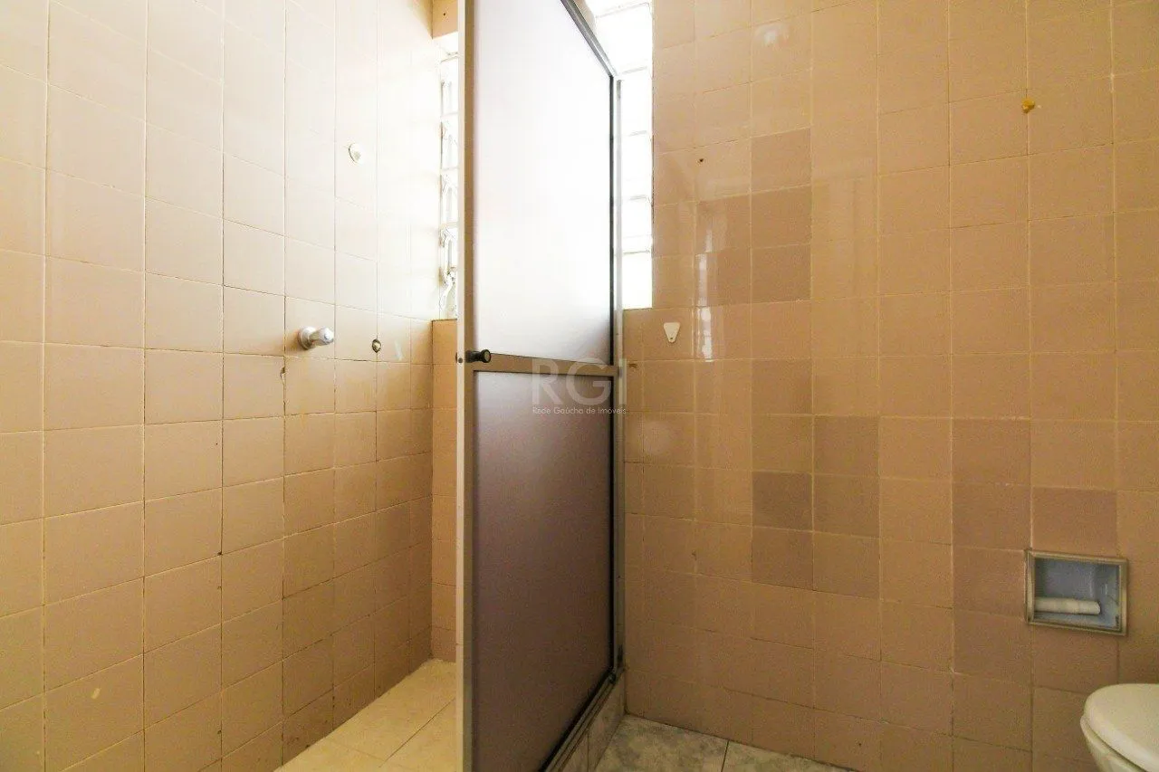 Imagem Apartamento para Venda - 73.01m², 2 dormitórios, 1 vaga - Menino Deus