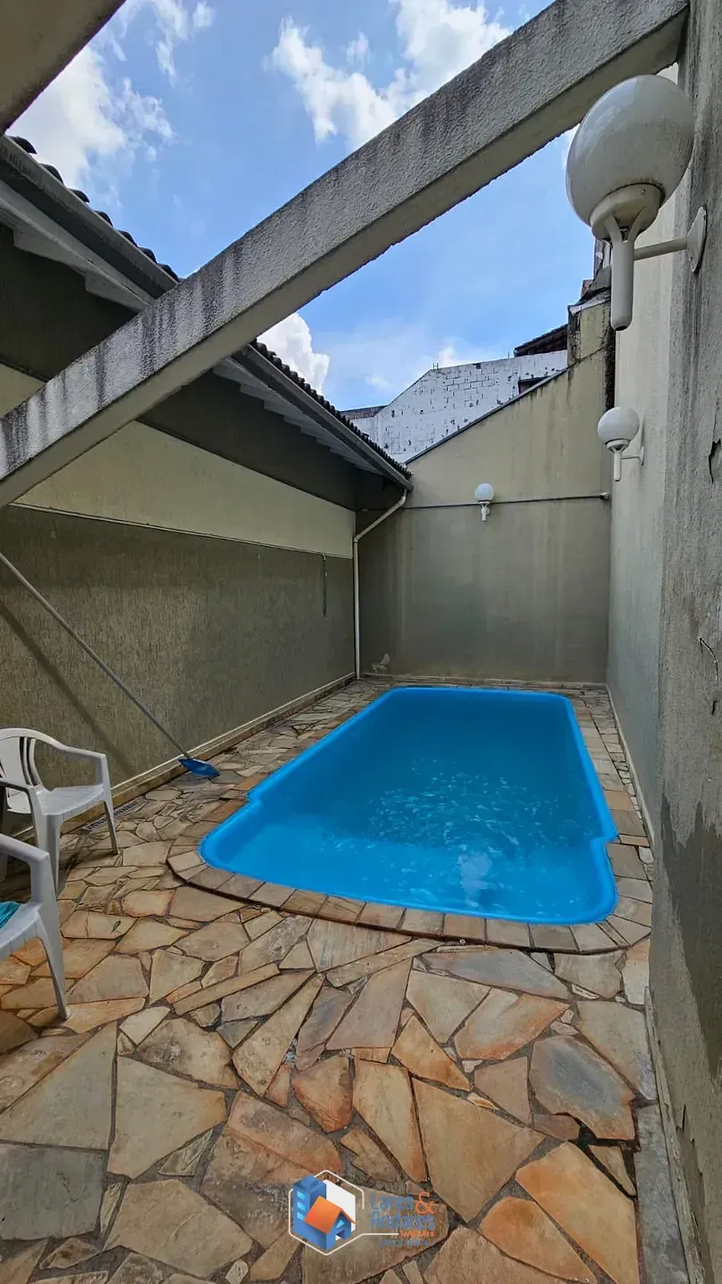 Imagem Casa no condomínio 725 para venda com 3 quartos, sendo 1 suíte, 100m²