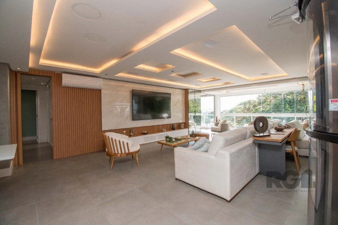 Imagem Cobertura de alto padrão, construtora Clave, vista perene para o Rio, 3 suítes, piscina, 3 vagas cobertas.