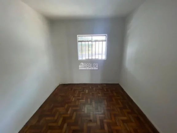 Imagem Casa à venda em São Benedito, Uberaba, com 2 dormitórios