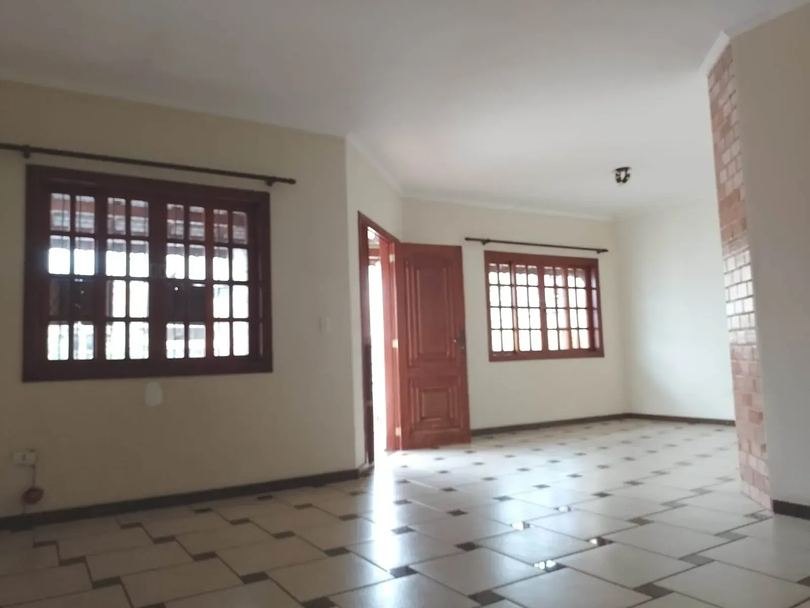 Imagem Casa com 3 Quartos à Venda, 208 m² em Centro - Poços de Caldas