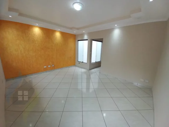 Imagem ACEITA TROCA PERMUTA!! Casa de 3 dormitórios sendo 1 suíte, 4 banheiros, 4 vagas, com 327m² em Taboão, São Bernardo do Campo