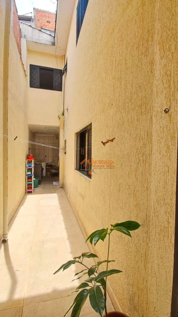 Imagem Sobrado com 4 dormitórios à venda, 240 m² por R$ 850.000,00 - Jardim Oliveira II - Guarulhos/SP