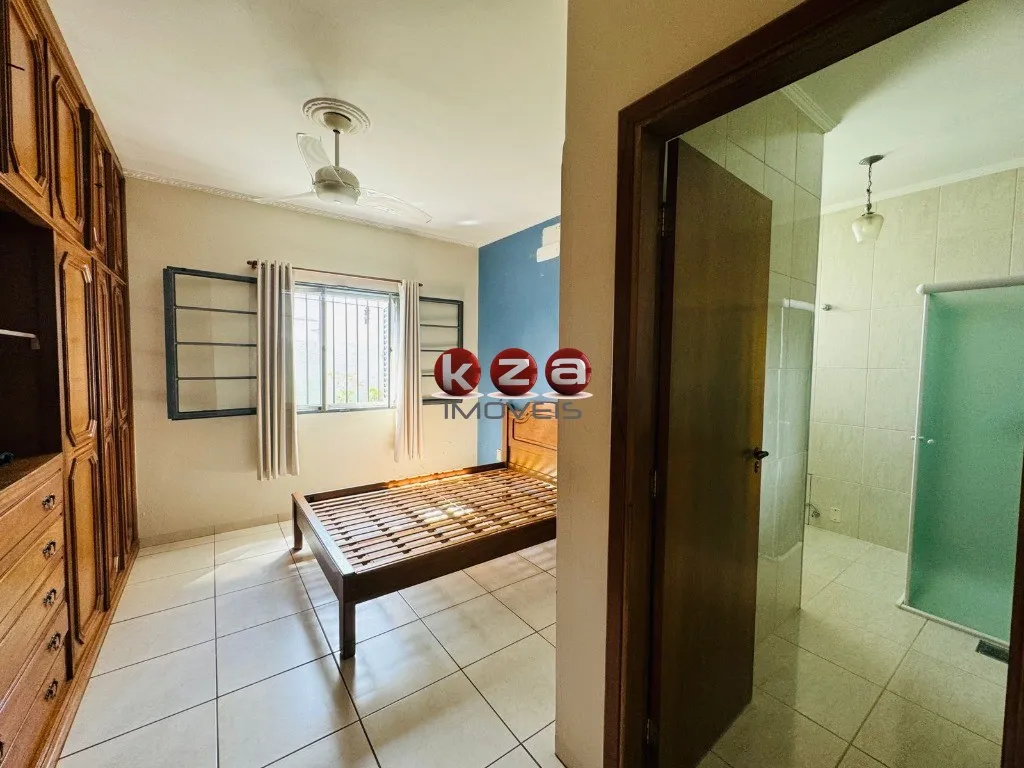Imagem Imperdível Casa Comercial à Venda em Valinhos-SP, Bairro Jardim Bela Vista! 3 Quartos, 2 Suítes, 2 Salas, 4 Banheiros, 4 Vagas, 230m²!