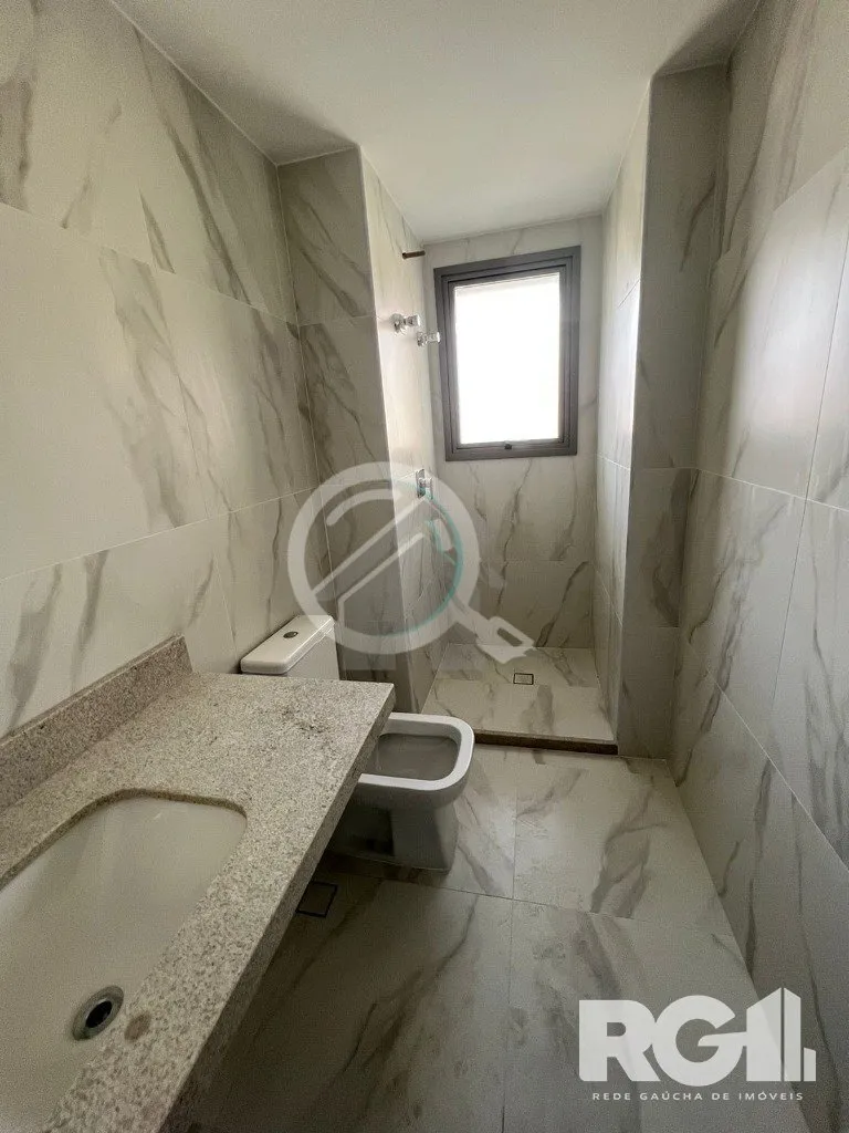 Imagem Apartamento com 143 m² privativos, possui 3 suítes, (sendo 1 máster), living, cozinha, dependênc...