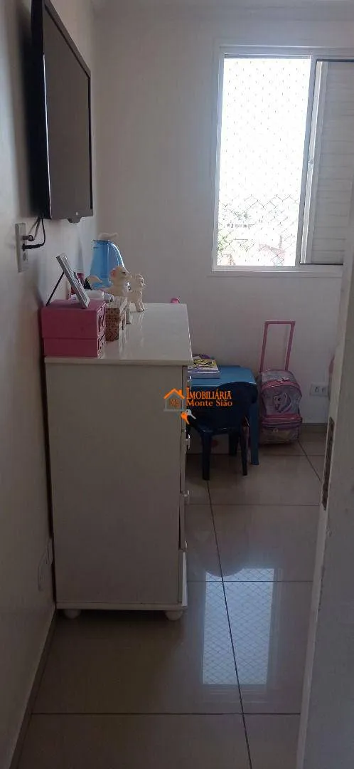Imagem Apartamento com 2 dormitórios à venda, 51 m² por R$ 210.000,00 - Jardim Silvestre - Guarulhos/SP