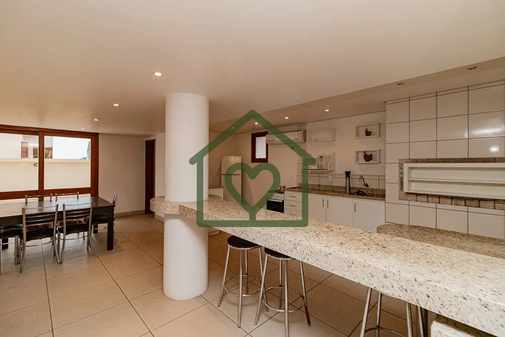 Imagem Cobertura com 202m², 4 dormitórios, 3 vagas de garagem cobertas no bairro Lindóia!

Viver nas Alt...