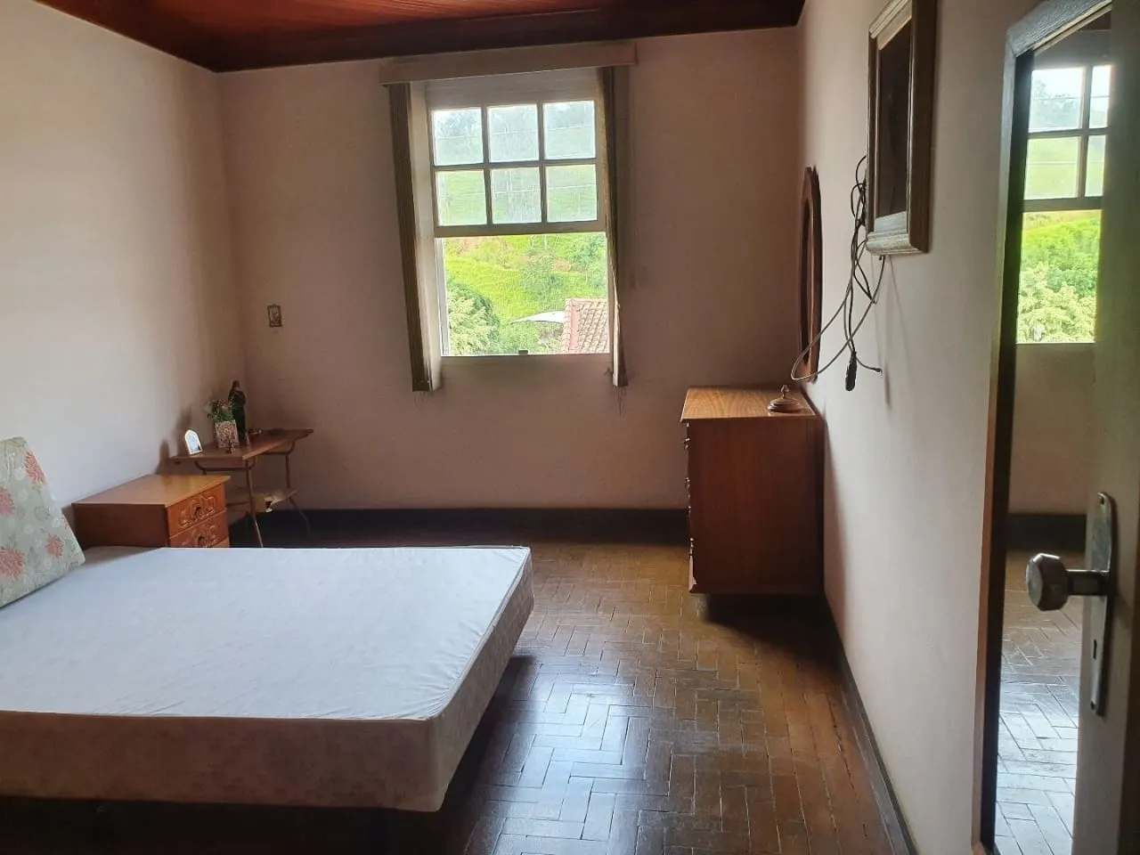 Imagem Casa à venda 4 Quartos, 600M², Pedreira, Guaratinguetá - SP