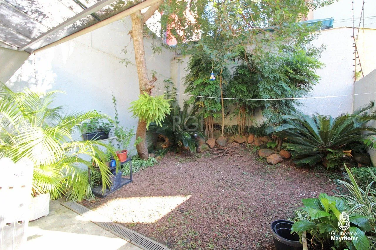 Imagem Casa para Venda - 227.93m², 3 dormitórios, 1 suite, 2 vagas - Chácara das Pedras
