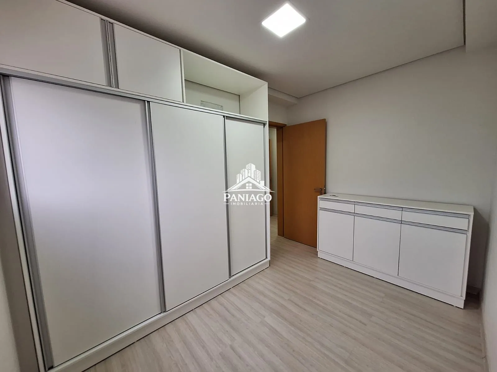 Imagem Apartamento Porteira Fechada com 3 Quartos à Venda no Brasil Beach | 119 m²