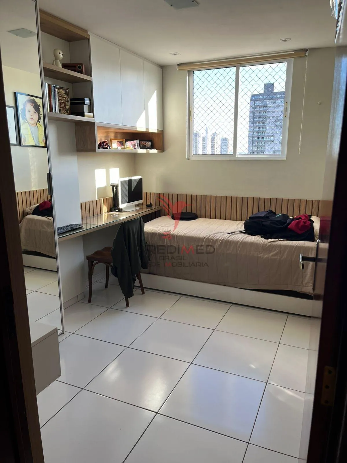 Imagem Vende-se apartamento amplo com 3 Quartos e 2 Vagas de Garagem,no bairro de Tambauzinho