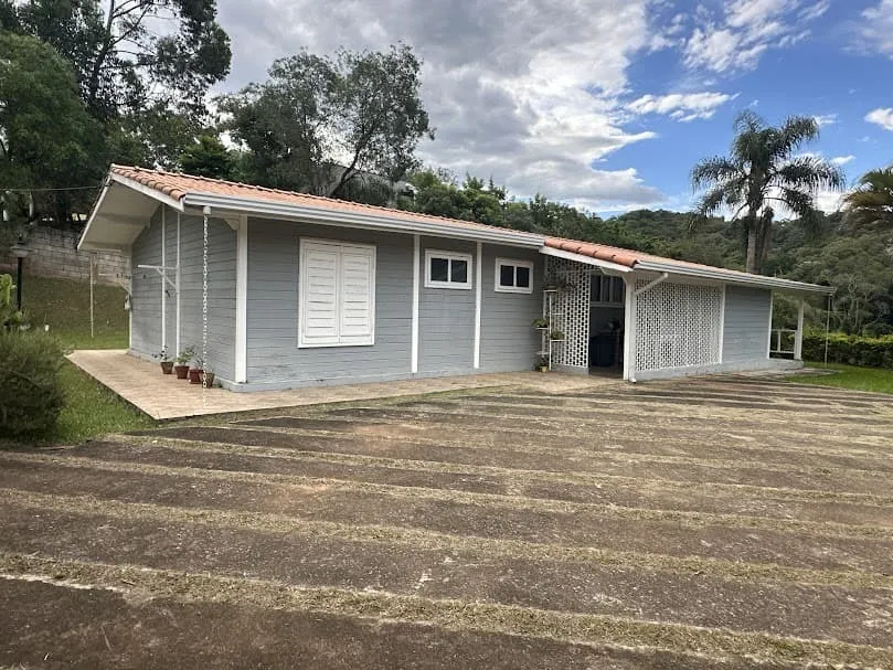 Foto do imóvel Belíssima Casa no Condomínio Porta do Sol com piscina e casa de hóspedes em Condomínio Porta do Sol, MAIRINQUE - SP