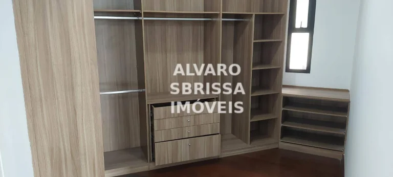 Imagem Apartamento com 4 vagas, 4 dormitórios sendo 2 suítes, todos com armários, portas balcões, venezianas automáticas e lindas vistas. 287m2. 1 por andar