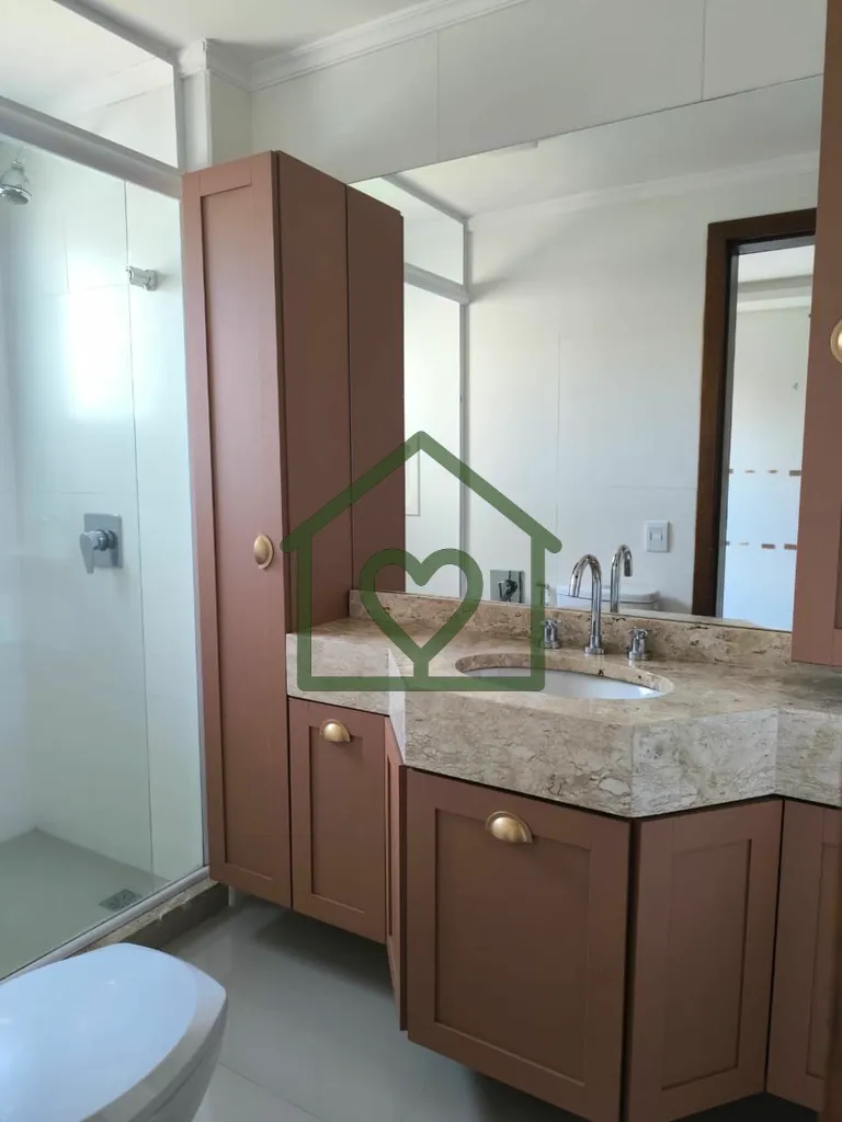 Imagem O apartamento no Condomínio Solar Higienópolis , localizado no tradicional bairro Higienópolis, e...