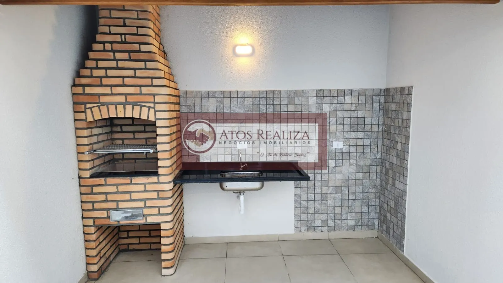 Imagem Sobrado em Vila São Pedro, SP - 110m², 3 dormitórios e 1 suíte por R$ 695.000 - Venda