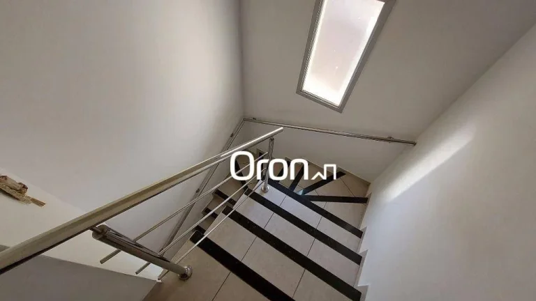 Imagem Sobrado com 3 dormitórios à venda, 145 m² por R$ 750.000,00 - Jardim Europa - Goiânia/GO