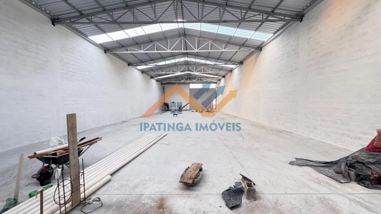 Imagem Galpão com aproximadamente 400m² á venda no bairro Bom Jardim - Ipatinga
