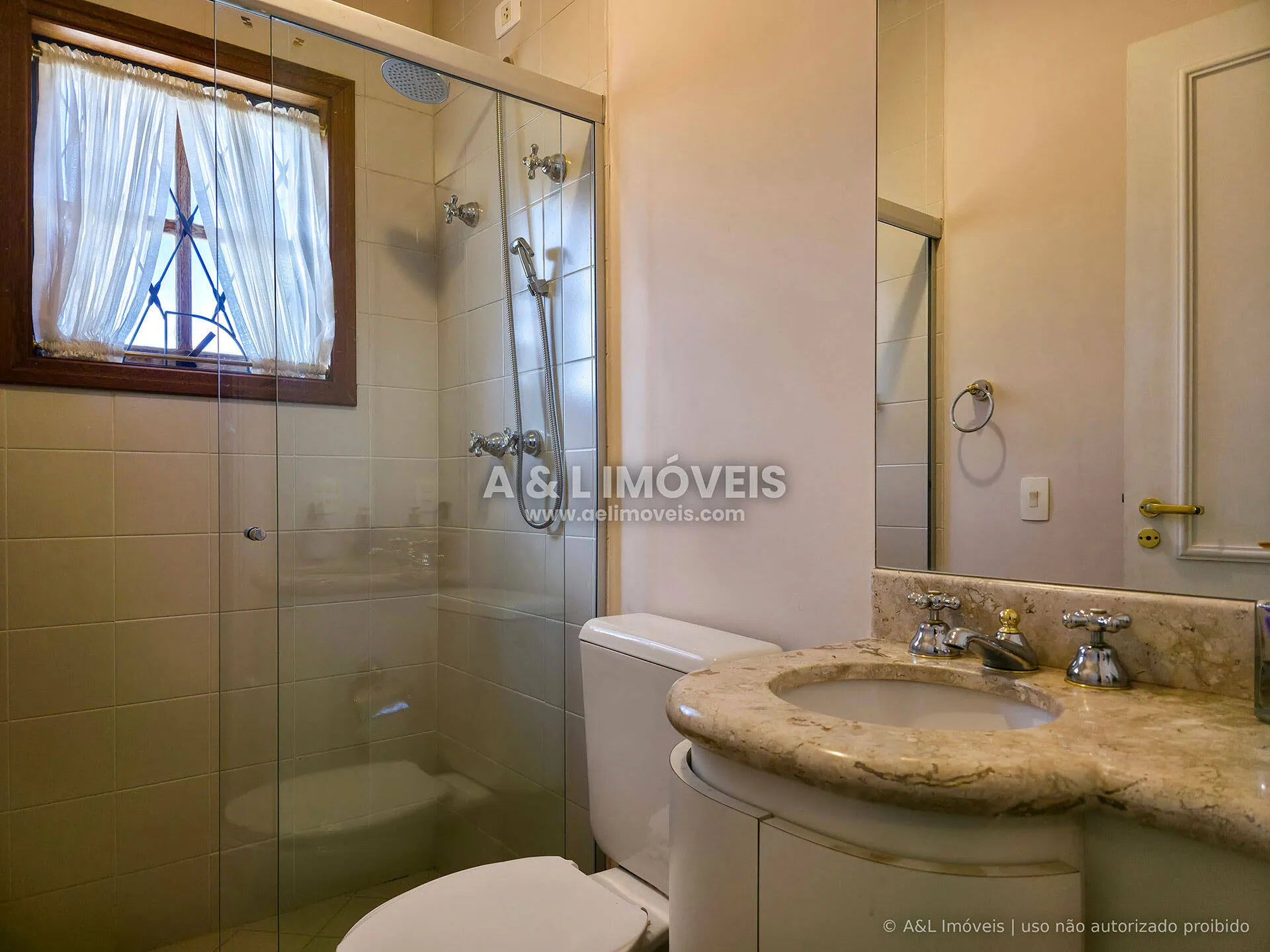 Imagem Casa no Saint Patrick em Campos do Jordão | 4 suítes, 348,50 m²