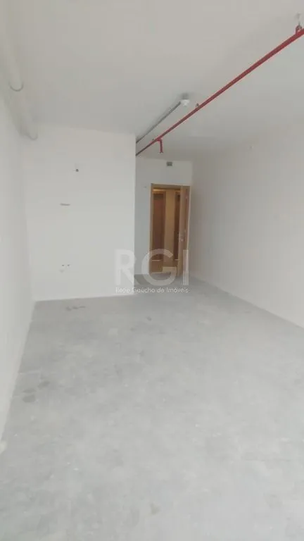 Imagem Sala, 31 m² Para Comprar por R$ 369.000,00 - Santana - Porto Alegre/RS