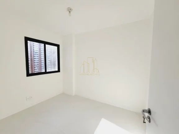 Imagem Apartamento vista mar com três quartos suíte dependência completa a venda no stiep