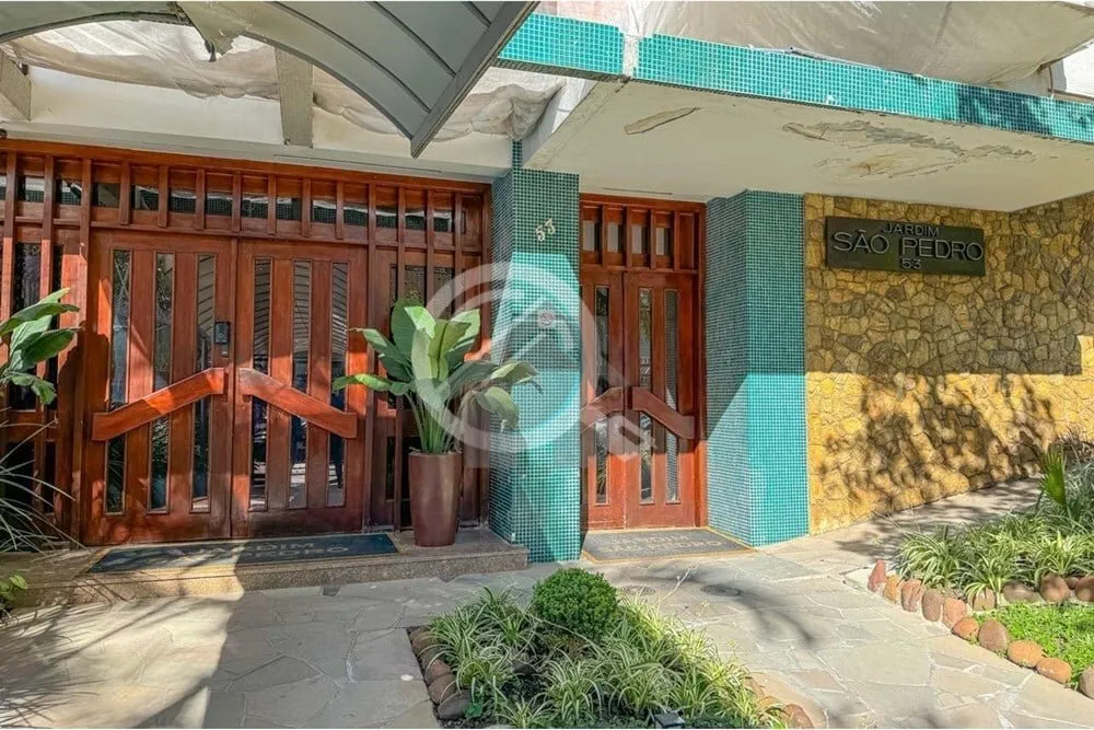 Imagem Em Andar Alto e com vista do Guaíba, apartamento com 93m² de área privativa, SEMIMOBILIADO, 2 dor...
