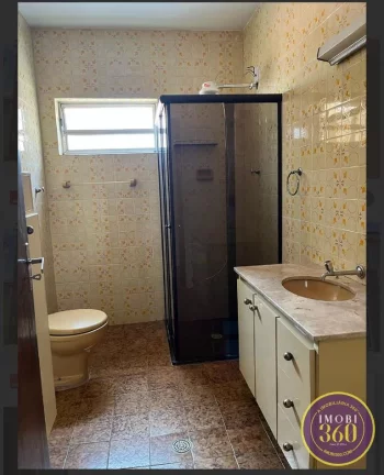Imagem Sobrado com 03 dormitórios 01 suíte com 4 vagas de garagem