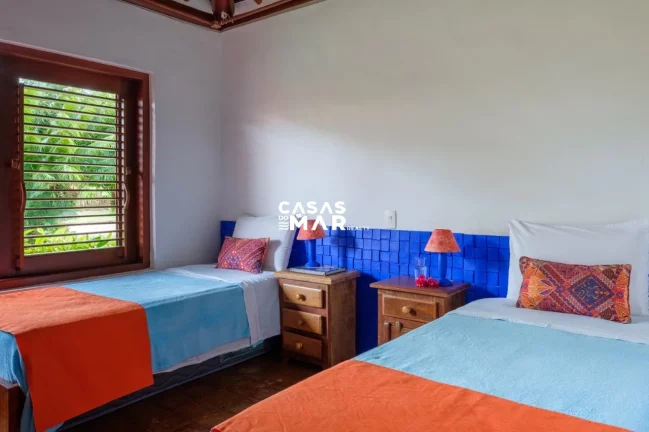Imagem Casa de Luxo em Condomínio Fechado na Praia do Espelho, Porto Seguro-BA - 3 Quartos, 3 Suítes, Piscina e Varanda Ampla!