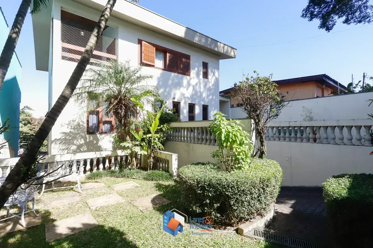 Foto do imóvel Sobrado para venda em Chácara Inglesa com 3 quartos, sendo 2 suítes, 304m² em Rua Doutor João Batista Bernardes de Lima