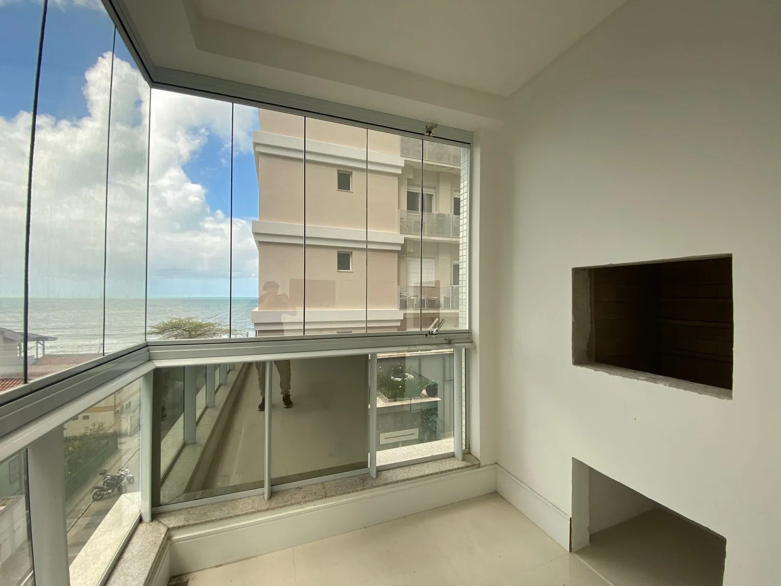 Imagem Apartamento com vista para o mar à venda com 240m2 por R$ 4.200.000,00