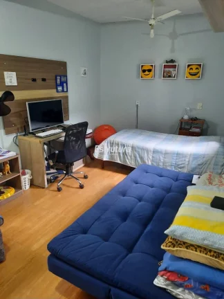 Imagem Linda casa, com jardim e lago artificial