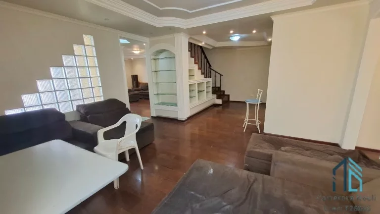 Imagem Sobrado 04 quartos c/suíte, edícula, ático no Novo Mundo em Curitiba PR