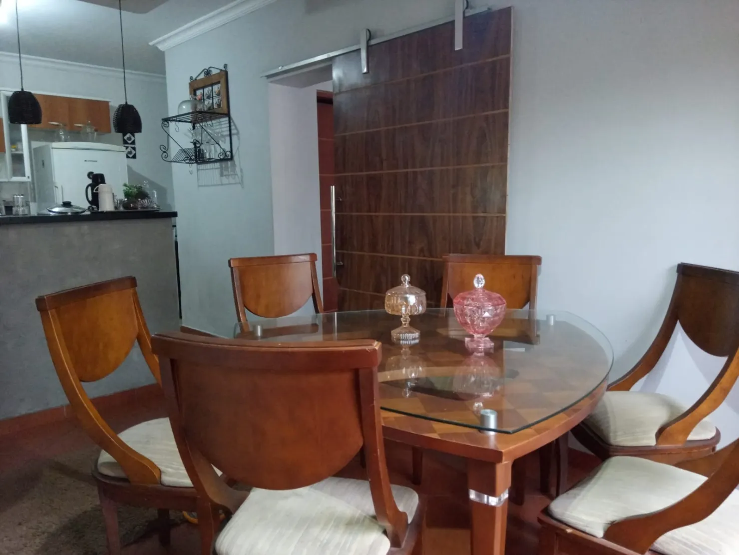 Imagem Casa à venda 3 Quartos, 1 Suite, 3 Vagas, 270M², Vila Santa Isabel, Taubaté - SP
