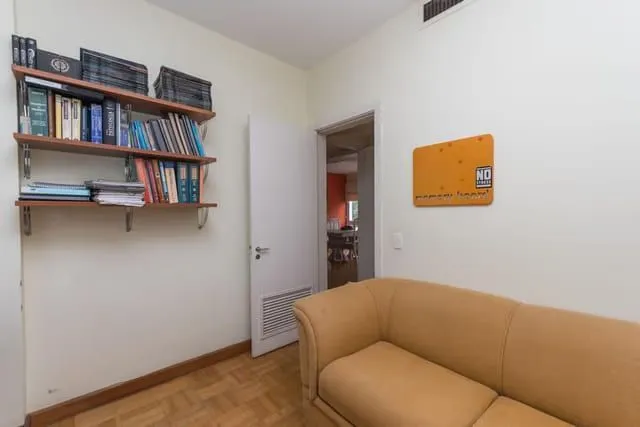 Imagem Apartamento 4 dorms à venda Rua Vinte e Quatro de Outubro, Moinhos de Vento - Porto Alegre