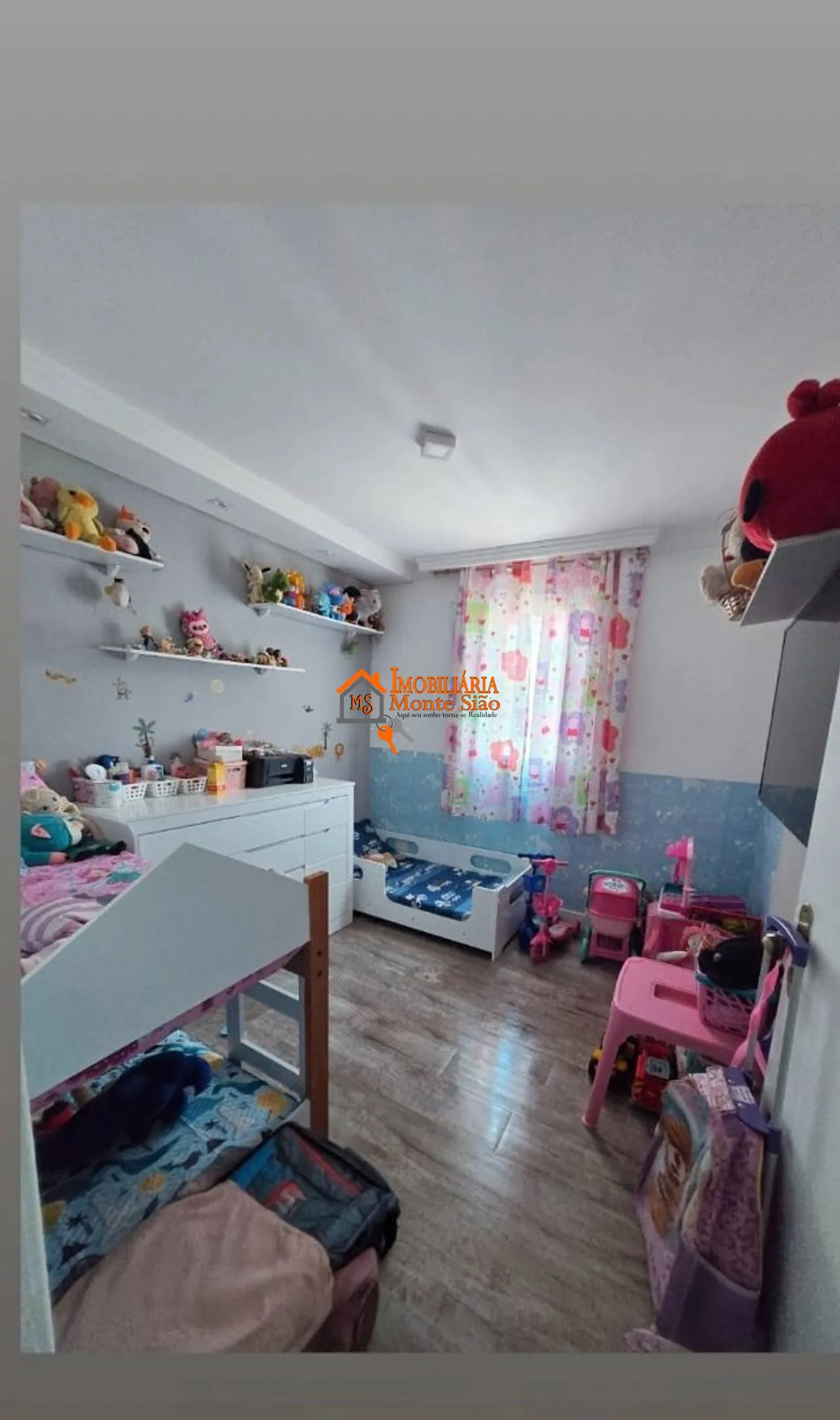 Imagem Apartamento com 2 dormitórios à venda, 54 m² por R$ 335.000,00 - Residencial e Comercial Guarulhos - Guarulhos/SP