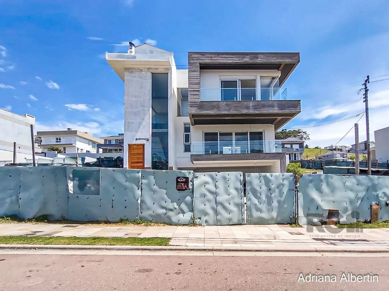 Imagem Casa com 303m² - 3 suítes - Alphaville Porto Alegre