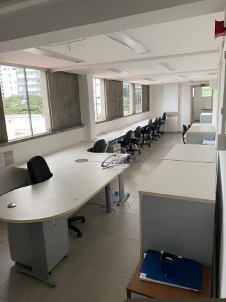 Imagem Prédio Comercial monousuária com 836m² de área construída,