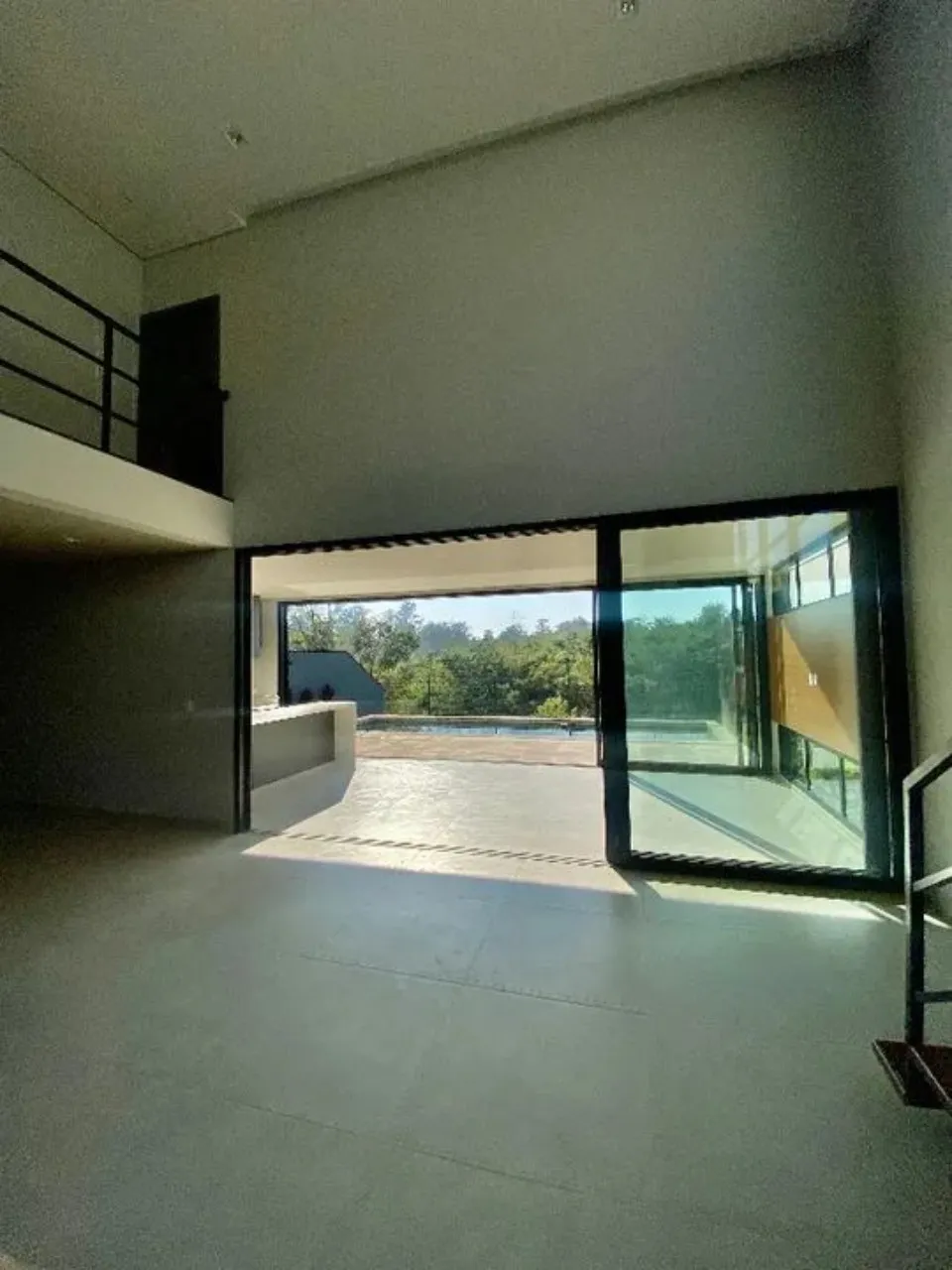 Imagem Imperdível Casa em Condomínio à Venda em Votorantim-SP - 4 quartos, 4 suítes, 3 salas, 5 banheiros, 4 vagas, 355,33m².
