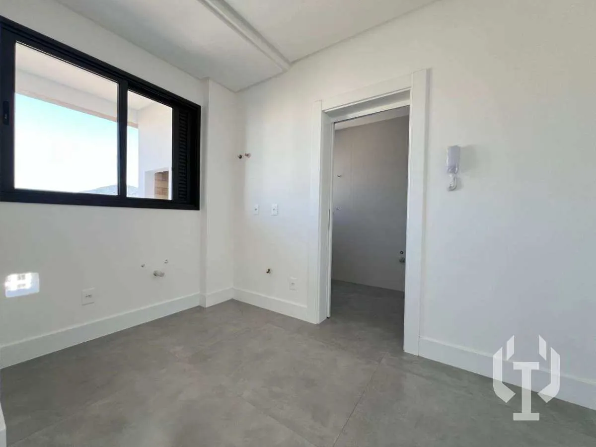 Imagem Apartamento Novo Quadra Mar com Lazer Completo em Meia Praia