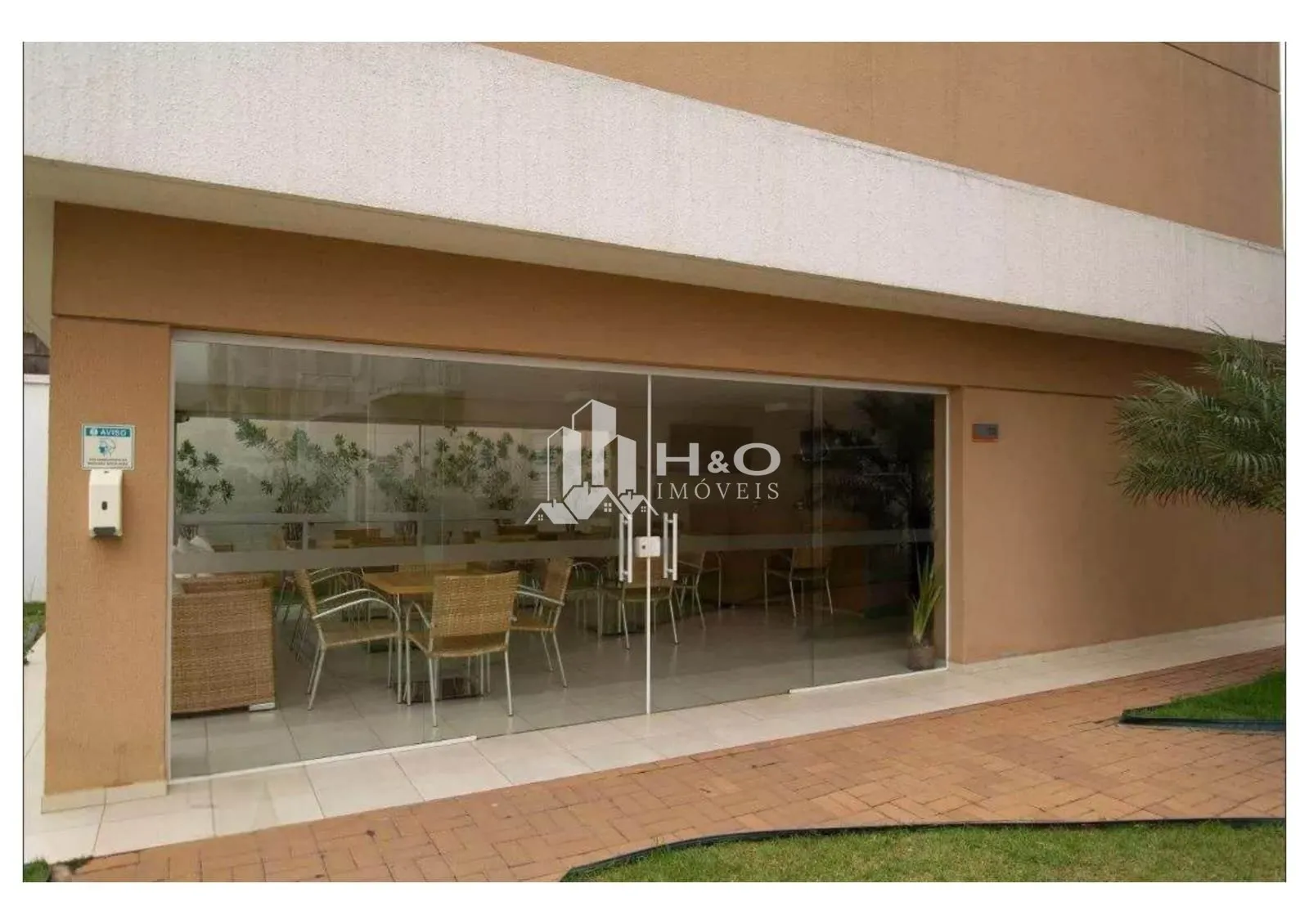 Imagem Belo Apartamento no Aricanduva - Andar Alto, Sacada e 2 Dormitórios