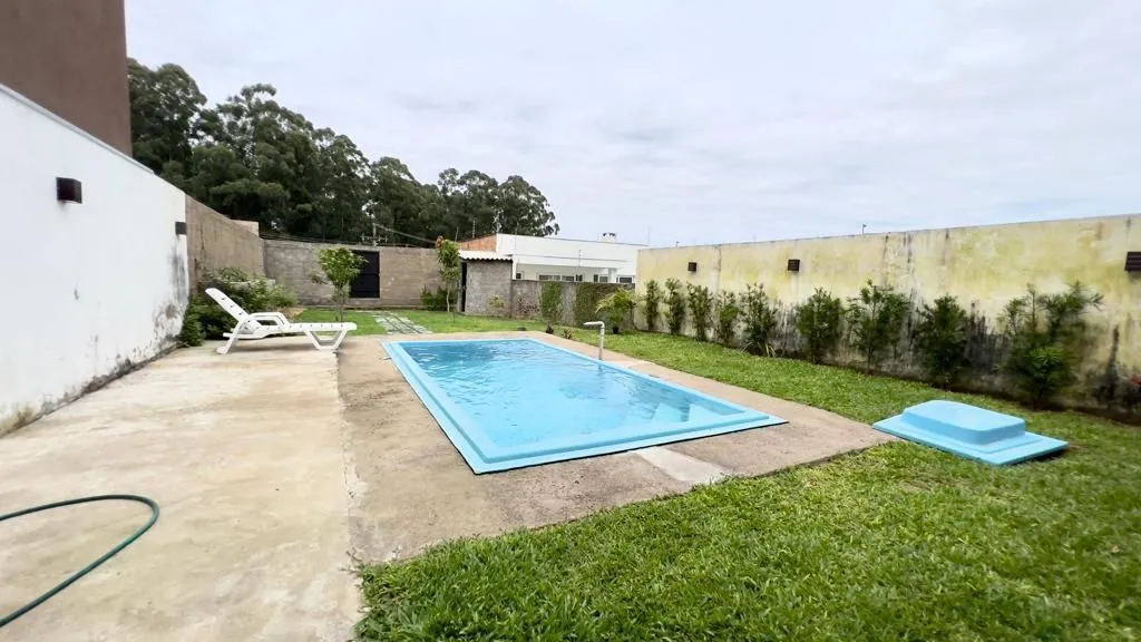 Imagem Casa térrea com piscina no Guarujá