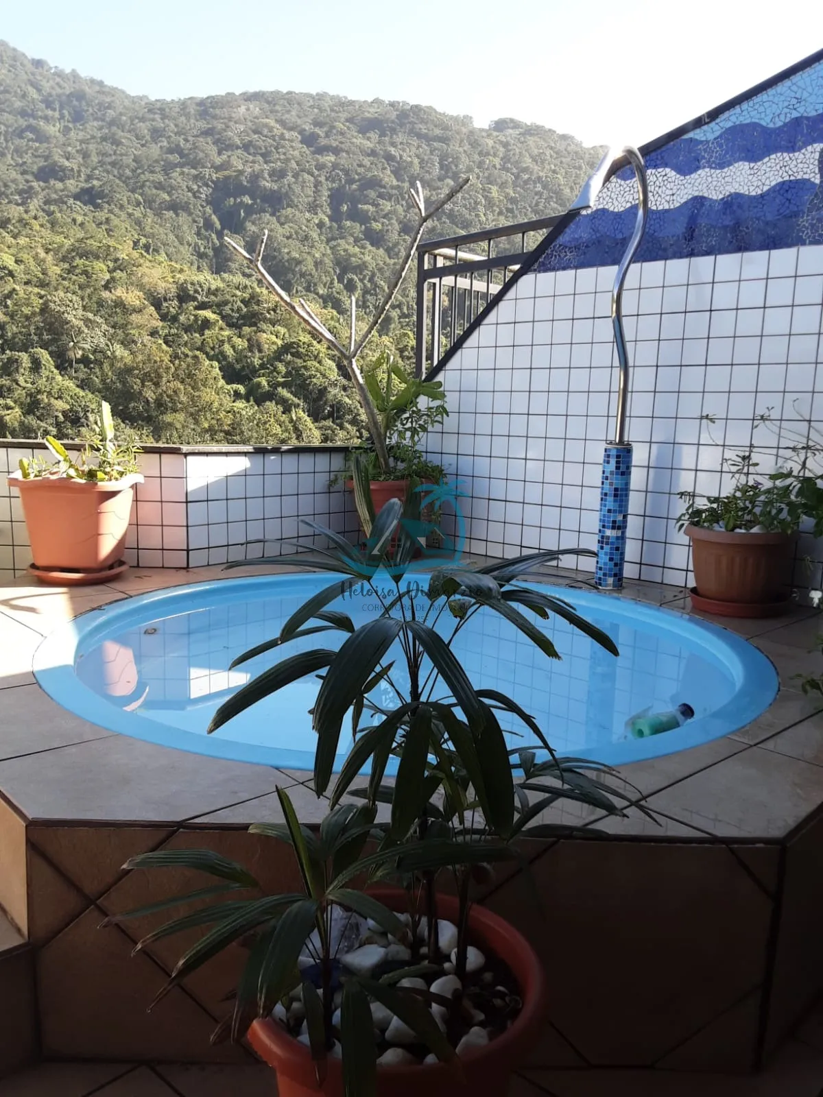 Foto do imóvel Cobertura duplex com piscina privativa à venda na Praia das Toninhas em Ubatuba