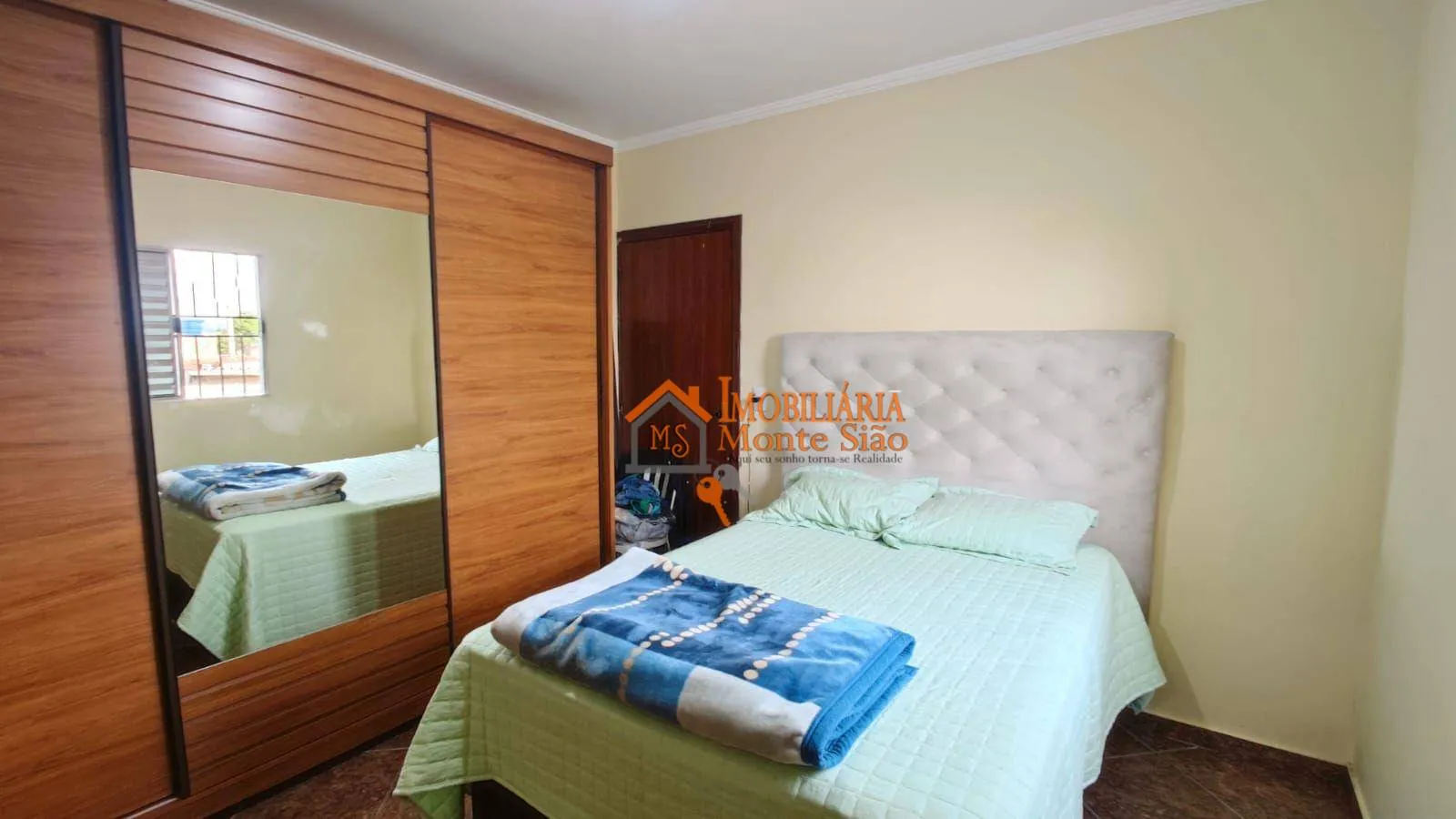 Imagem Sobrado à venda com 3 casas, 250 m² por R$ 450.000 - Parque Primavera - Guarulhos/SP