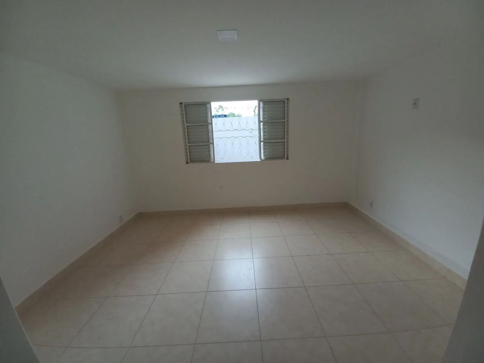 Imagem Sobrado 3 andares e Sala Comercial Anexo Bairro Jardim Guanabara